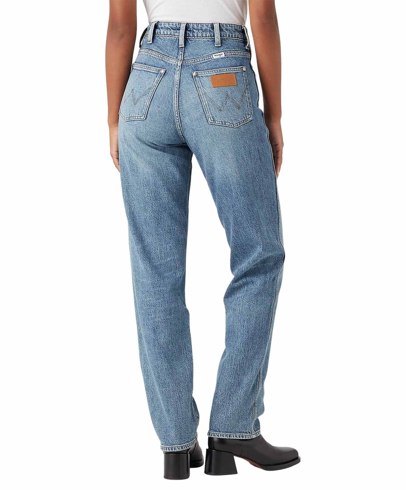 Damen Jeans Mom von Wrangler in Tainted Wash