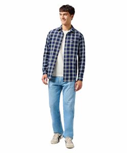 Wrangler Frontier Jeans Relaxed Fit in Bleached
