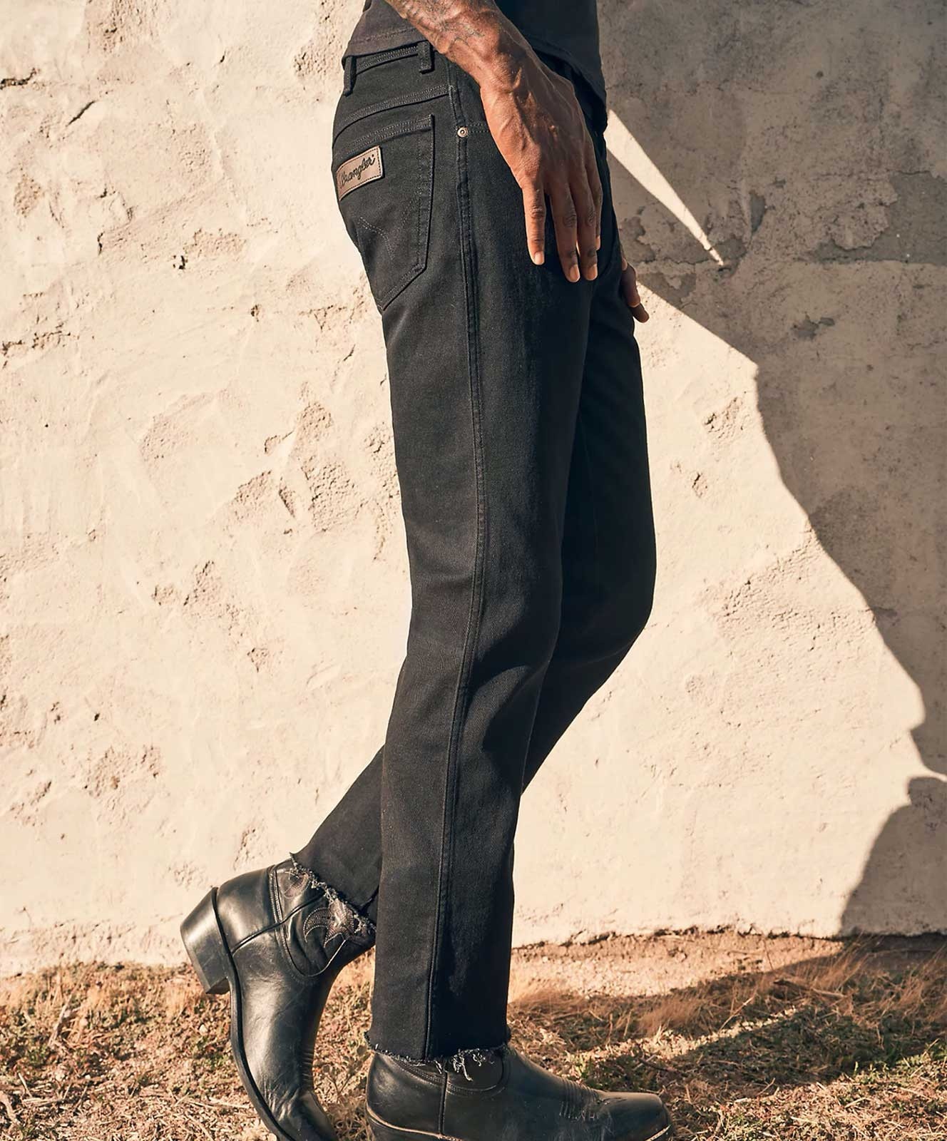 Herren Jeans Texas Stretch  von Wrangler in Black Overdye