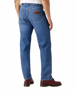 Wrangler Frontier Jeans Relaxed Fit in blauer Waschung