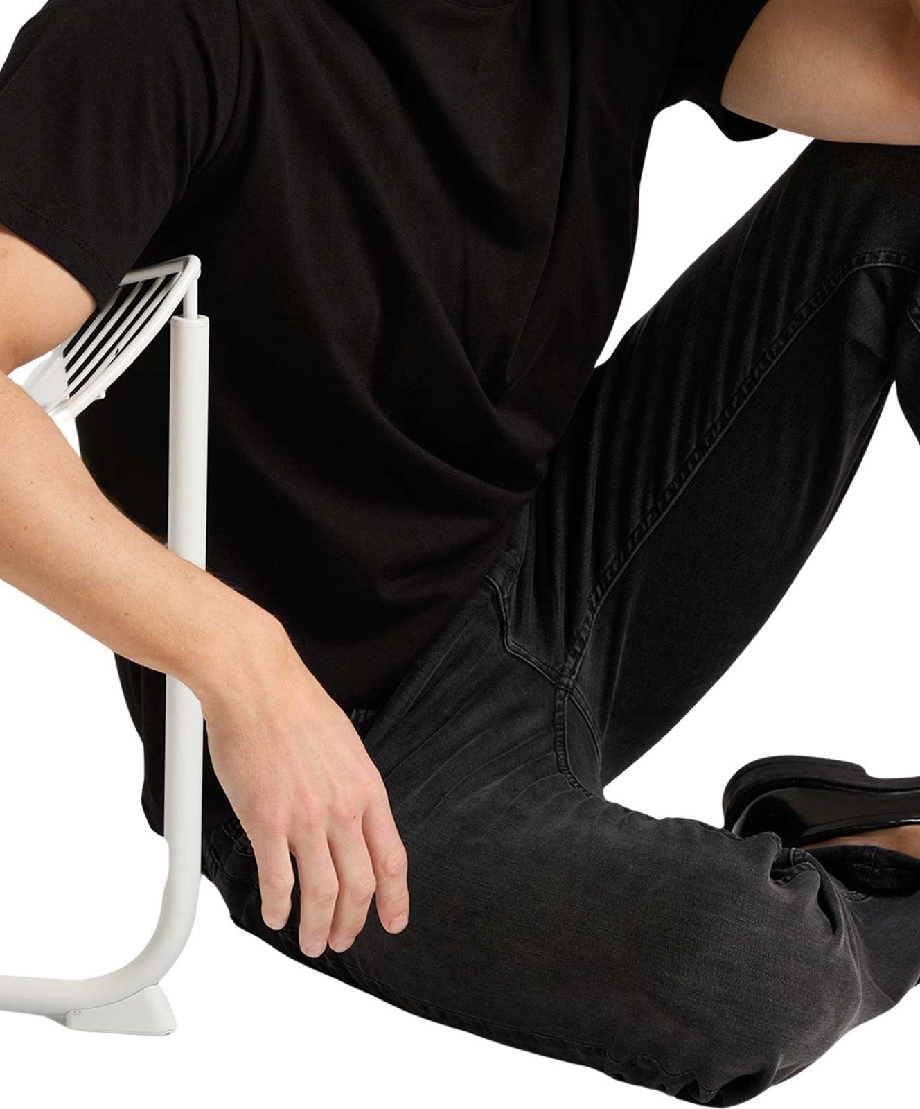 Herren Jeans Damien von Cross in Anthracite