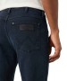 Herren Jeans Larsten von Wrangler in Cloudy Skies