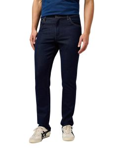 Wrangler Texas Slim Jeans in Moonlight Rinse