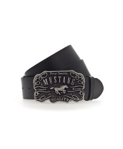Mustang Koppelgürtel mit verzierter Schließe in Schwarz