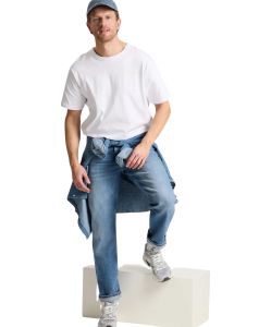 Cross Jeans Antonio in Mittelblau mit Relaxed Fit