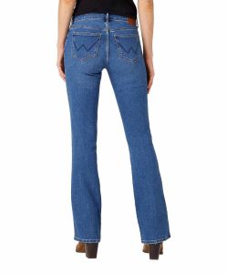 Wrangler Jeans Bootcut Body Bespoke in Camellia Waschung