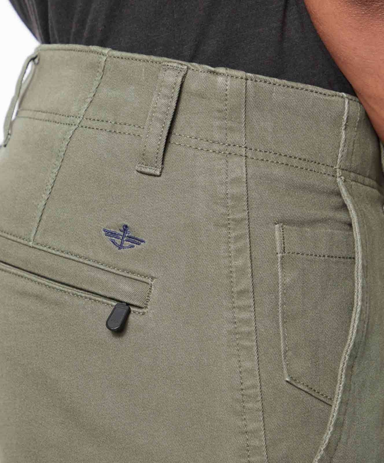 Herren Hose Alpha Slim von Dockers in Dockers Olive