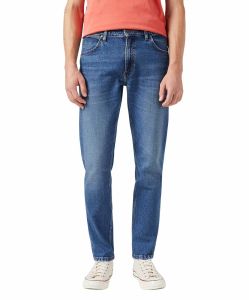 Wrangler River Jeans Straight in Mittelblauer Waschung